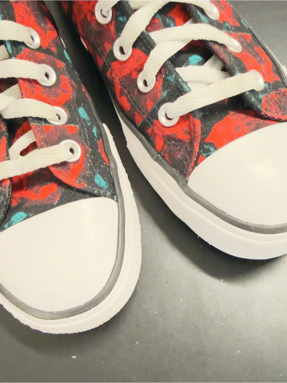 Converse Chuck Taylor All Star Pro Much Love Roses High Top Size M8/W10